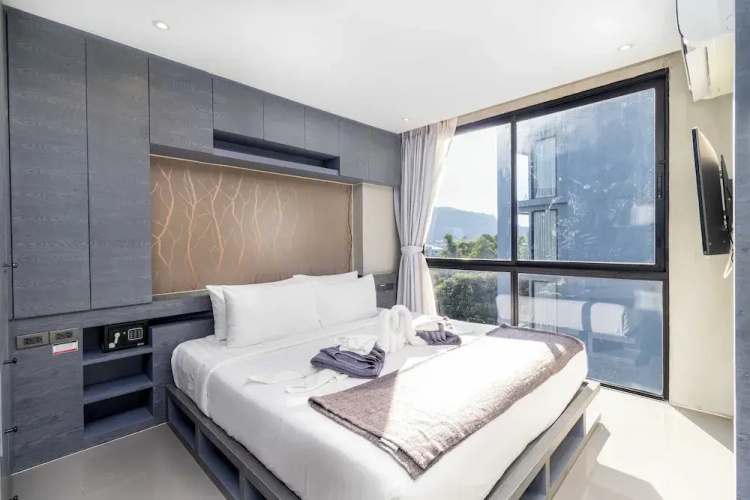 Condo with Full Facilities C255