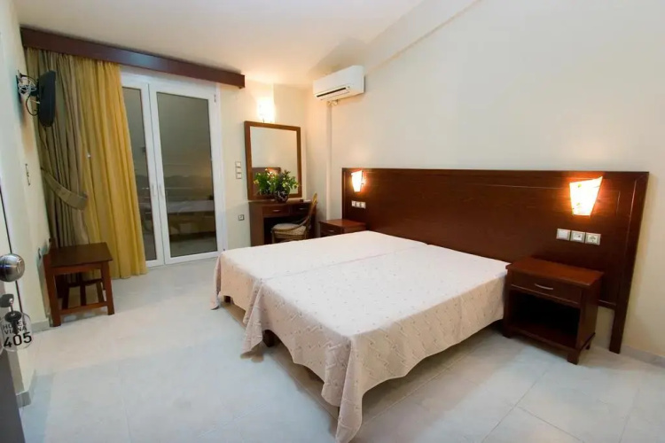 Hotel Viana