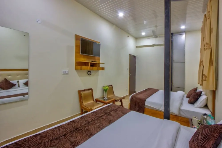 Standard Family room