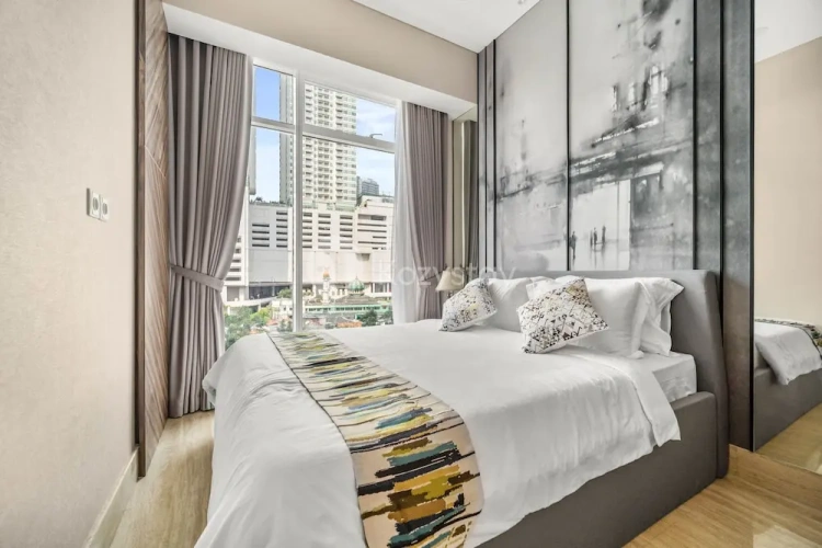 2 Bedrooms Apartment with city view