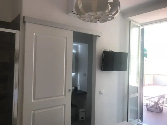 Mercato Rooms