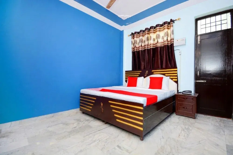 Oyo 38123 Jb Inn