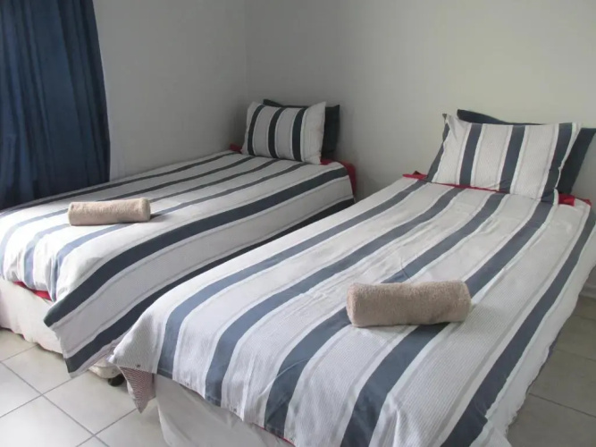 Point Village Accommodation - Ocean Two 12