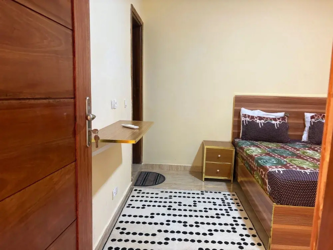 Apartment Sleeps 6 With Free Parking
