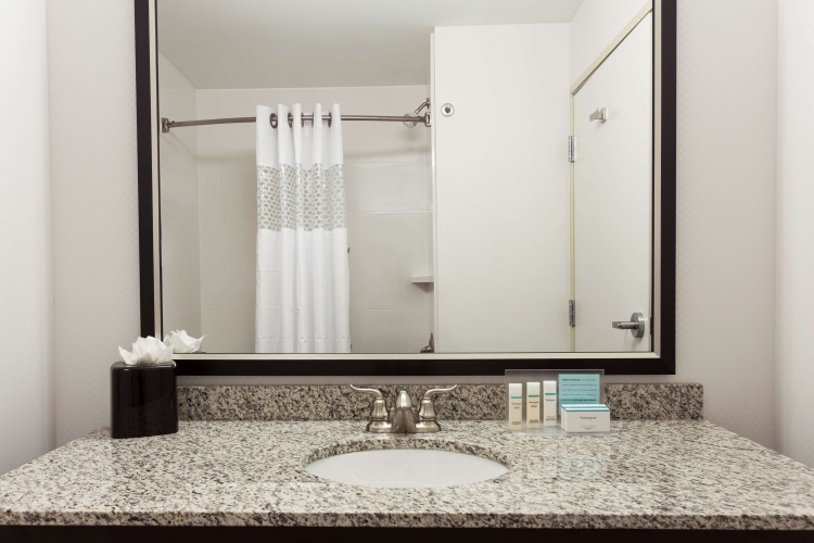 Hampton Inn Fairmont, WV photo 10