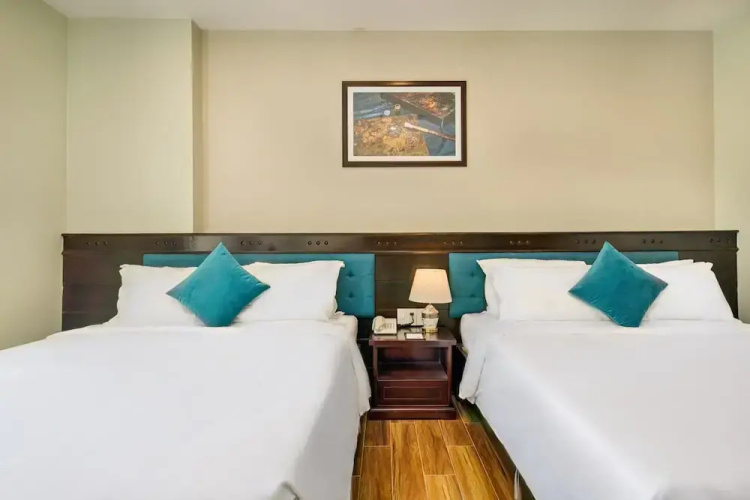 Celina Hotel & Apartment