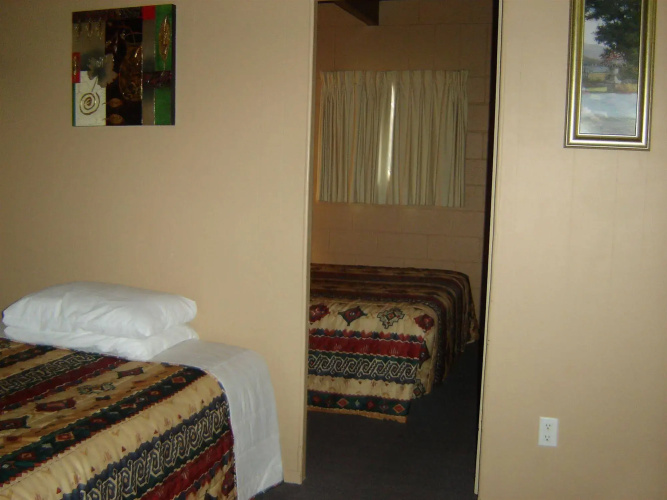 Flamingo Motel
