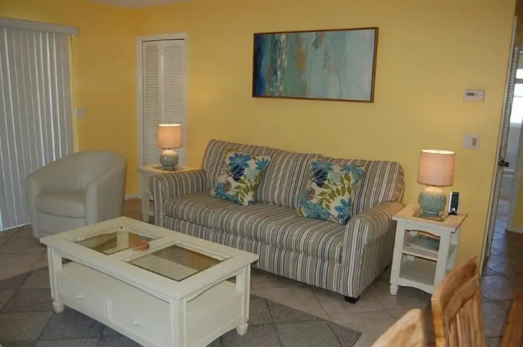 Aloha Kai - Unit 61 2 Bedrooms 2 Bathrooms Apts