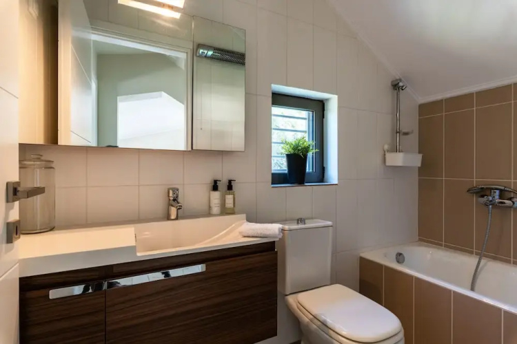 Villa Idyle-Luxury Beachfront Property