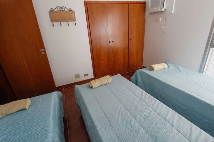 150m da praia com piscina aquecida e sauna