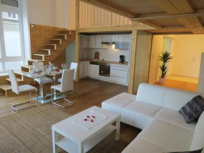 Deluxe Apartment