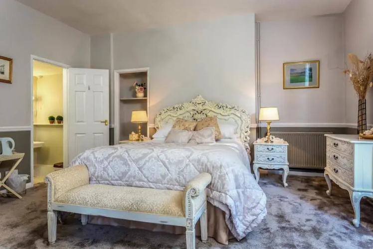 St Olaves Hotel