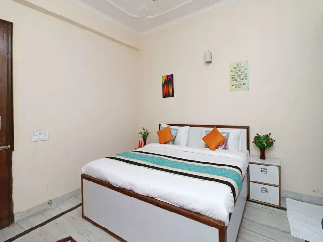 OYO 10669 Hotel Comfort Stay Inn