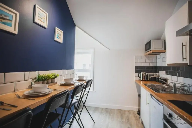 2 Bedrooms Double Apartment