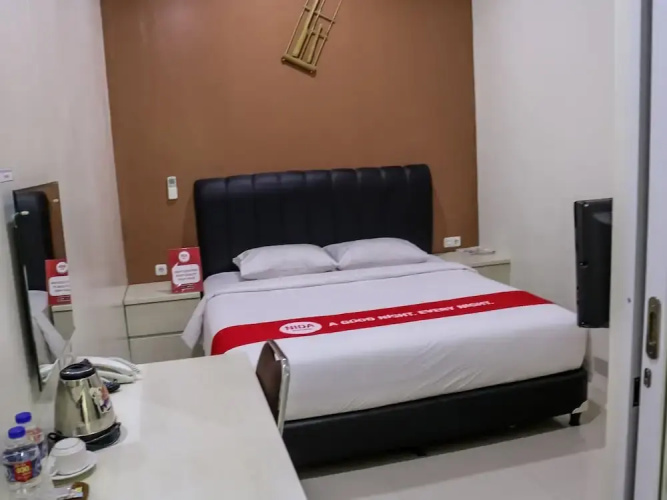 NIDA Rooms Surya Samantri Coblong