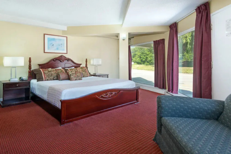 Knights Inn Barrie