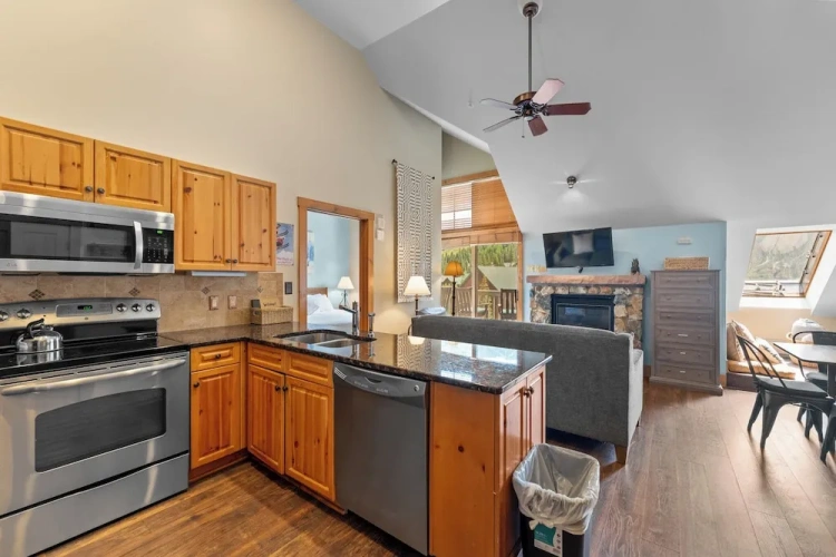 1 Bedroom Apartment with balcony