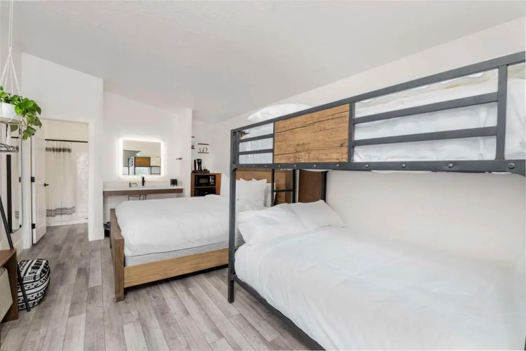 Double Suite