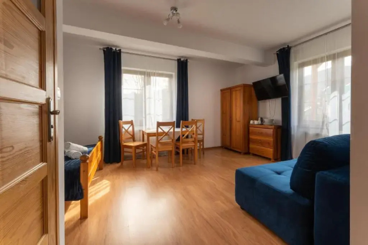 Maya Pokoje i Apartamenty