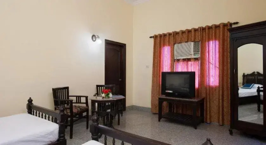 Rajvi Palace Hotel