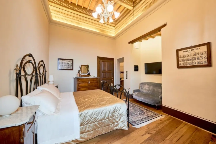 Deluxe Double room with land view