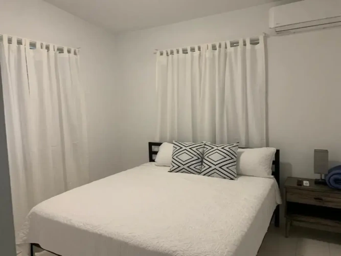 3 Bedrooms Apartment