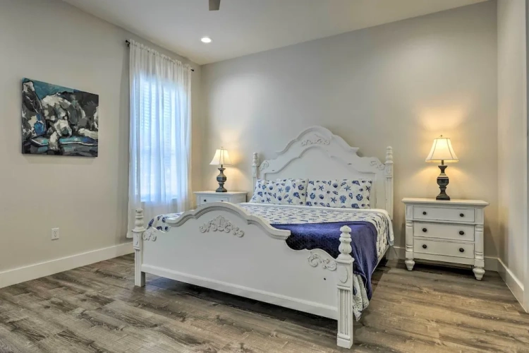3 Bedrooms Cottage