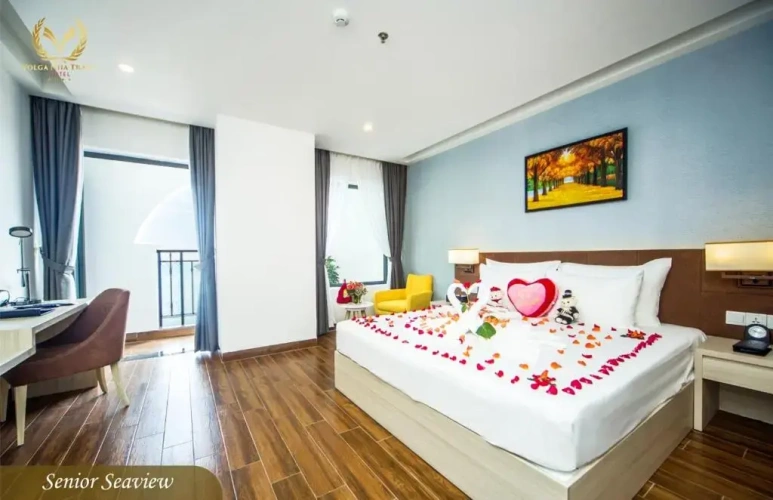 Deluxe Double room with balcony and with sea view
