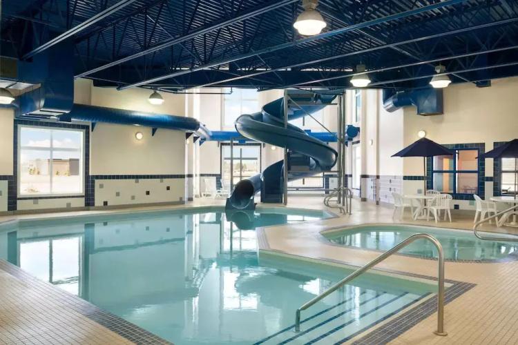 Ramada Drayton Valley