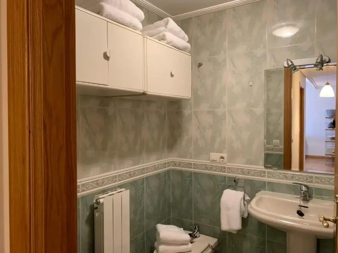 2 Bedrooms Apartment