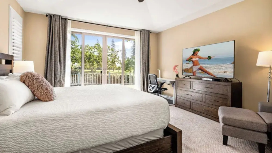 Private Yard and Outdoor Area - AC & Shared Pool - Golf Views - Vrkcv