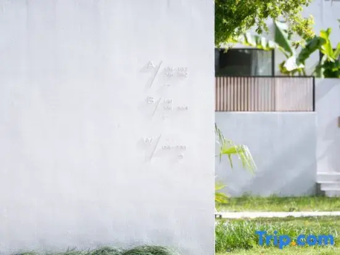 Momentus Villa