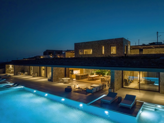 Untold Mykonos