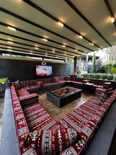 Fifty Three Otel