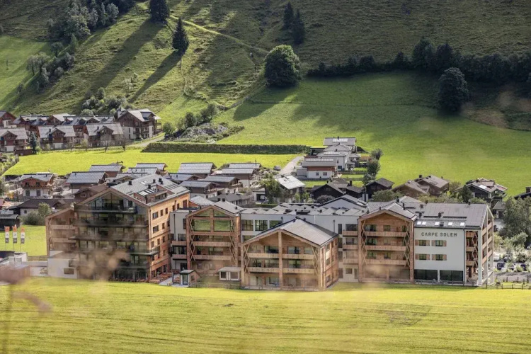 Lovely Apartment With Mountain Views