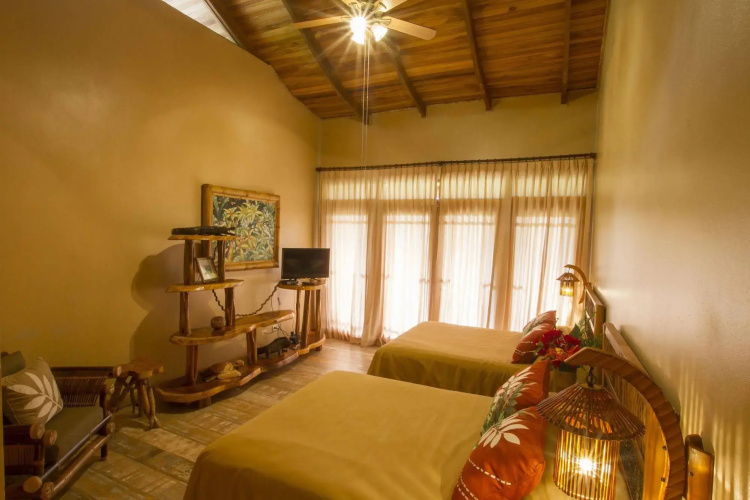 Lost Iguana Resort and Spa