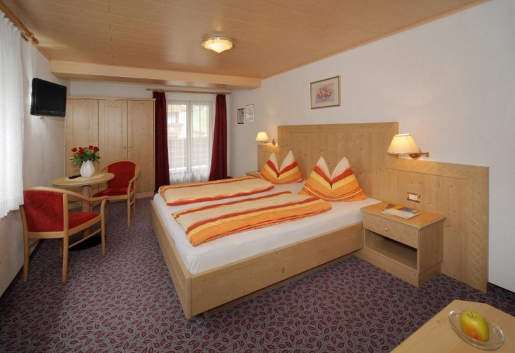 Standard Quadruple room with balcony