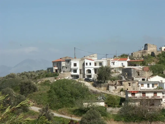 2 Bedrooms Villa