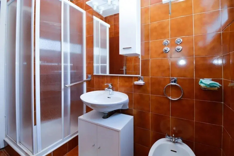 Apartment 23