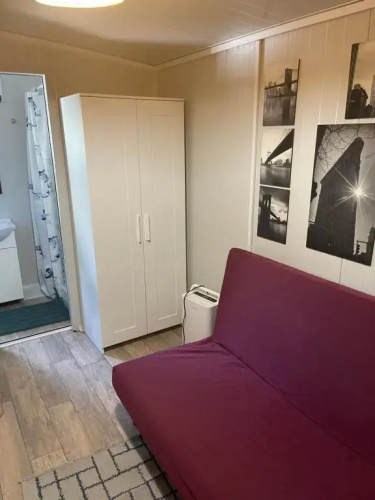 Cozy Studio In Town Center