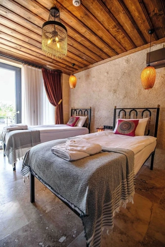 Deluxe Twin room with balcony