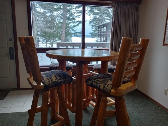 Quadruple Suite with lake view