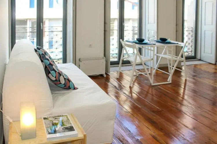 Bonjardim Flats - T1 com varanda