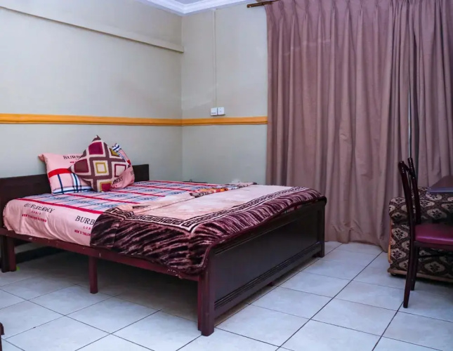 Airport Side Hotel