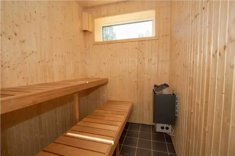 2 Bedrooms Family Apartment with land view