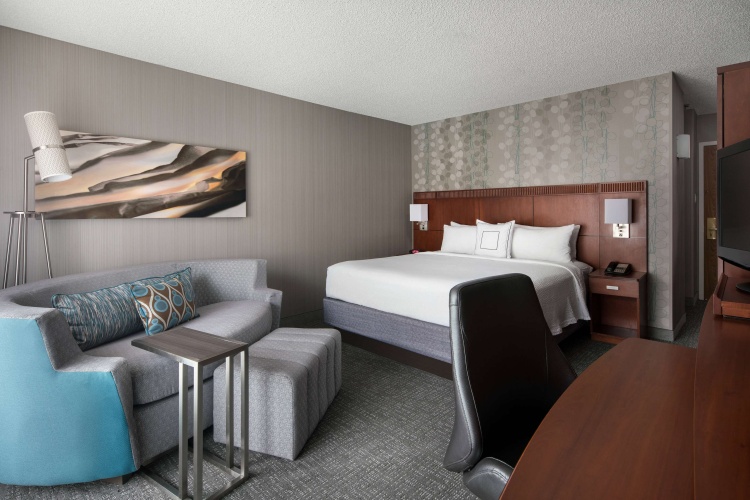 Deluxe Hearing Access Quadruple room