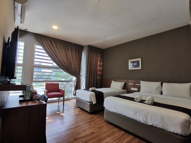Superior Triple room