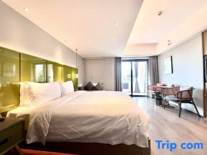Deluxe Double room with balcony and with ocean view