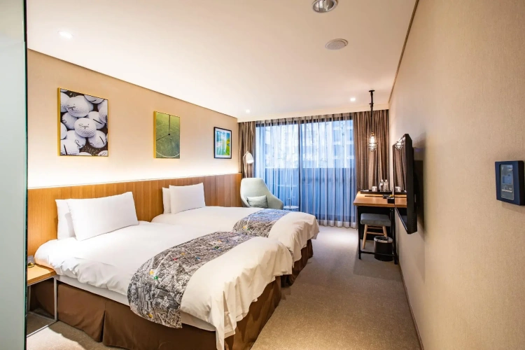 Standard Twin room