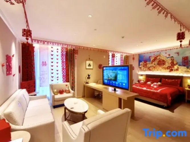 Deluxe Single Family Suite